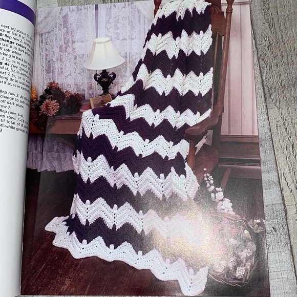 Hooks only quick stitch afghans crochet guide instructions book - Picture 6 of 11